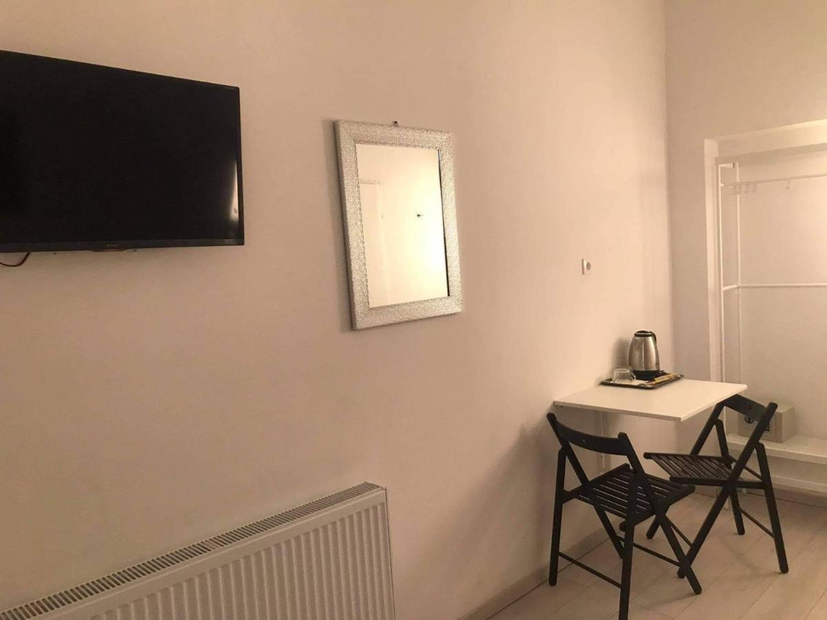 Y Panzio Bed & Breakfast Balatonlelle Luaran gambar