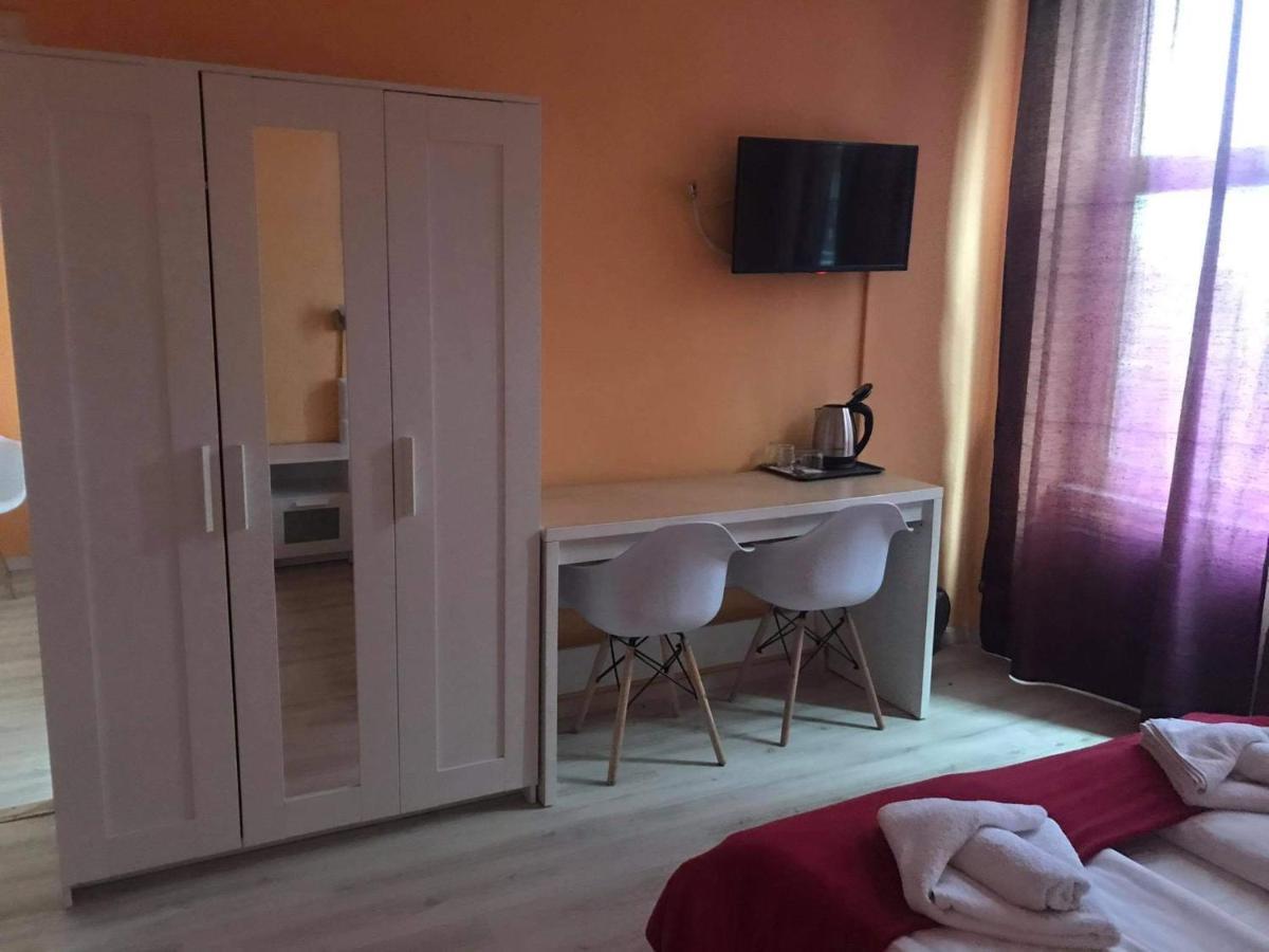 Y Panzio Bed & Breakfast Balatonlelle Luaran gambar