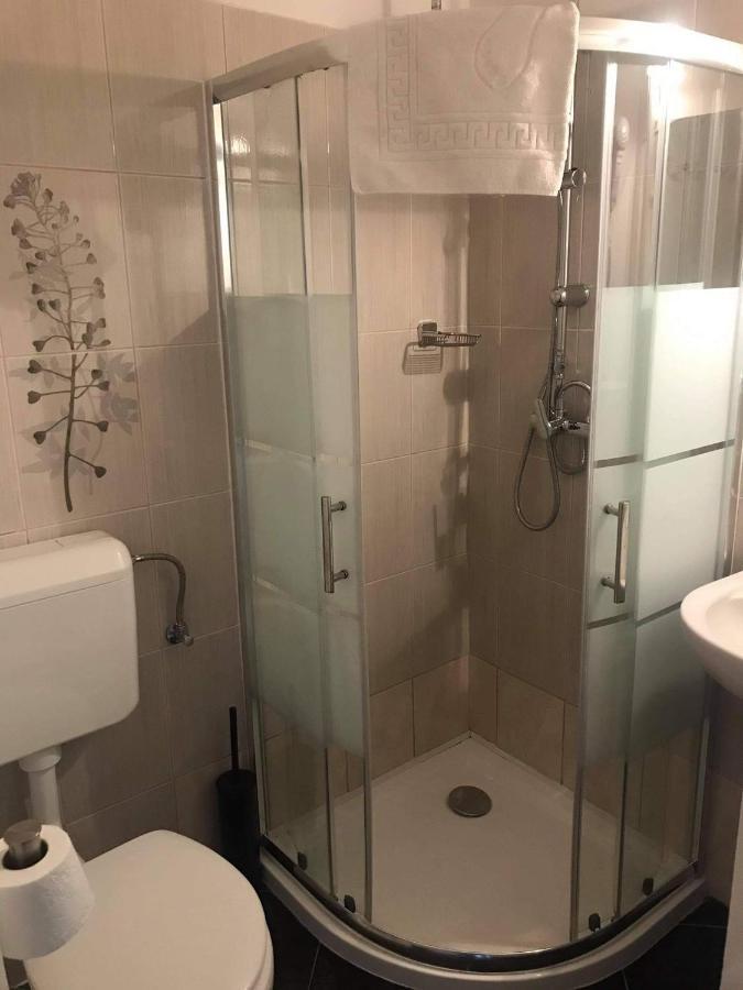 Y Panzio Bed & Breakfast Balatonlelle Luaran gambar